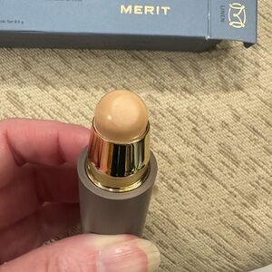 Merit foundation stick in Linen